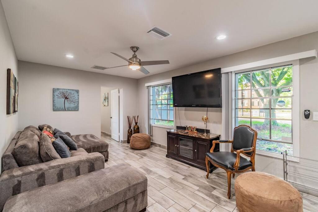 Town 'N' Country Cozy Corner, Your Florida Fun Hub Villa Tampa Exteriör bild